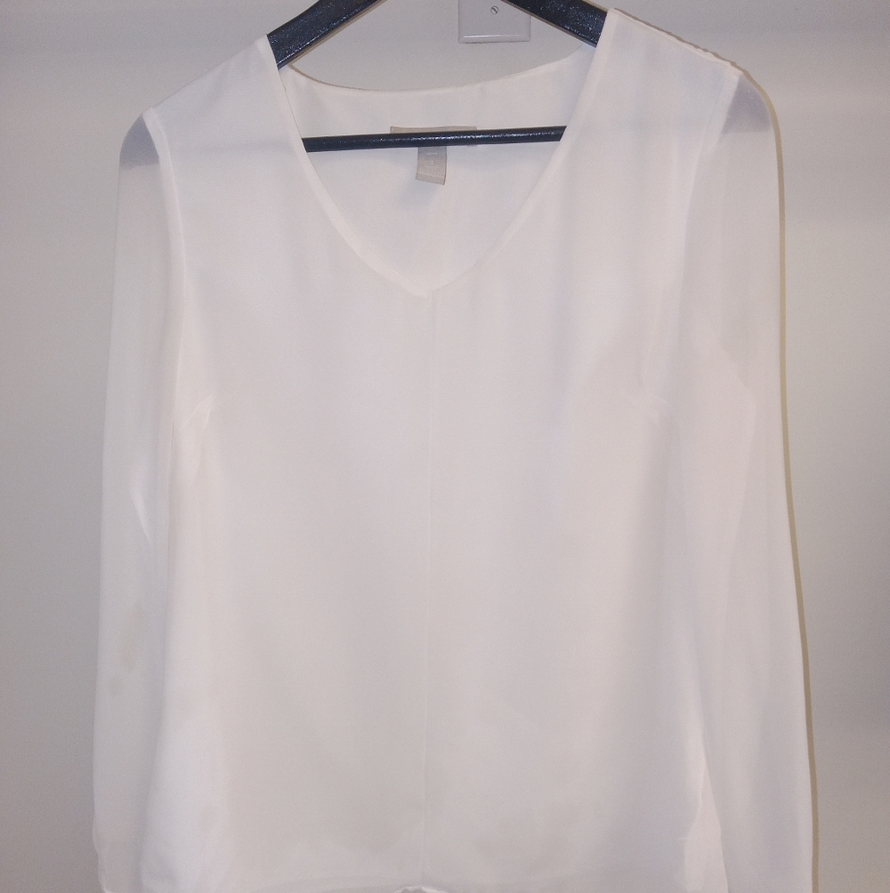 Banana Republic White V-Neck Long Sleeve Blouse
